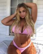 Bikini babe