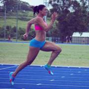 Michelle Jenneke Training