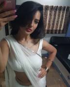 White saree