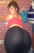 Amateur Latin girl's buttfie