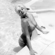 Jayne Mansfield in an itsy bitsy teenie weenie...