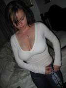 MILF ALERT!