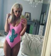 Rhian Sugden selfie