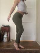 Green yoga pants on / off (f). Someone suggested I post here so I'm visiting from gw! :)