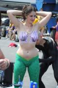 Bodypainting (2 MIC)