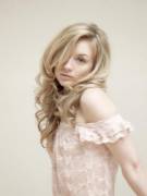 [REQUEST] Emily Kinney, petite girl who played in Walking Dead (as Beth)