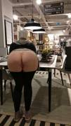 Showing it all in a store