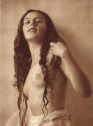 Youthful Nude photographed by Henry B. Goodwin (c. 1920)