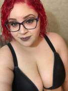 Hello Again! :D (x-post r/GirlswithGlasses, r/Milfies, r/bigboobs)