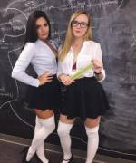 Classic schoolgirls [1 MIC]