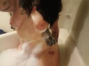 Bathtime (f)un