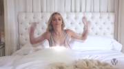 Waking up with Lindsey
