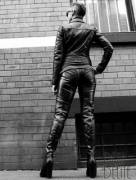 Shopping in Manchester yesterday. It turned out to be a bit warm for leather and over-knee boots... Dexi Delite xx