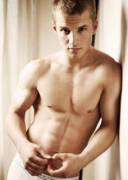 Freddie Stroma- English Actor