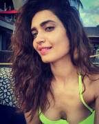 Karishma Tanna's cleavage