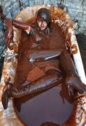 "This mud bath really makes your eyes stand out"