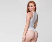 Sophie's round white ass (/r/SophieTurnerSex)