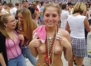 Cutie flashing for beads