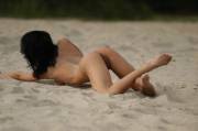 She really loves the beach (x-post /r/HardFitBody )