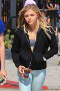 Chloe Moretz [Cameltoe]