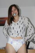 Now that the mysterious diaper girl is slightly less mysterious, i've been able to find some more photos.