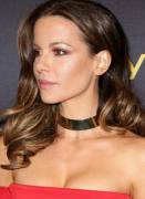 Kate Beckinsale likes them shiny!