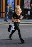 Kimberly Garner in all black