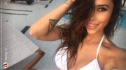 That messy hair look!