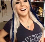 jessica nigri some cleavage