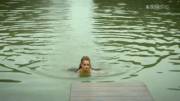 Noemie Schmidt - Versailles (watchItForThePlot)