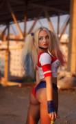 Harley Quinn's curves