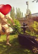 Happy World Naked Gardening Day!