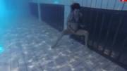 Hot pisses in the swimming pool [gif]