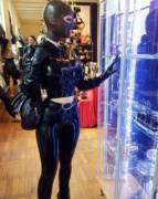 Shopping in latex