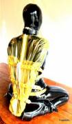 [repost] Awesome armbinder