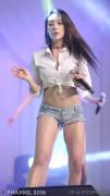 Hadam shows that she actually wears underwear (Bambino)