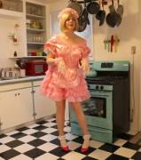 Sissy maid ready for duty