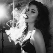 Black 'n White Smoke