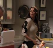 Sofia Vergara acting in Modern family