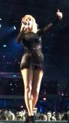 Taylor Swift bending over