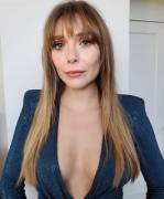 Elizabeth Olsen showing off her tits for Endgame