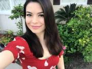 Imagine Miranda Cosgrove using her sexy lips on your cock