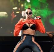 Tinashe Nip Slip