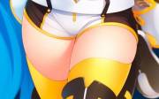 Mei's Thighs