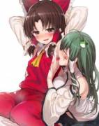 Reimu x Sanae