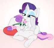 Sweetie and Rarity have a good time together