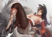 Ahri seducing you, with two futa edits (X-post from /r/foxyfoxes)