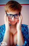 Just love short haired girls with glasses