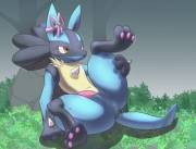 Lucario is just asking for it. [kurou-karasu]