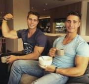 Biceps and Breakfast (X-Post /r/malebiceps)